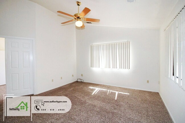 Photo - 21906 Chimney Rock Dr