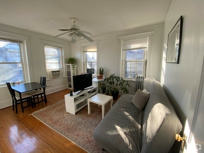 Building Photo - 128 Hemenway St Rental