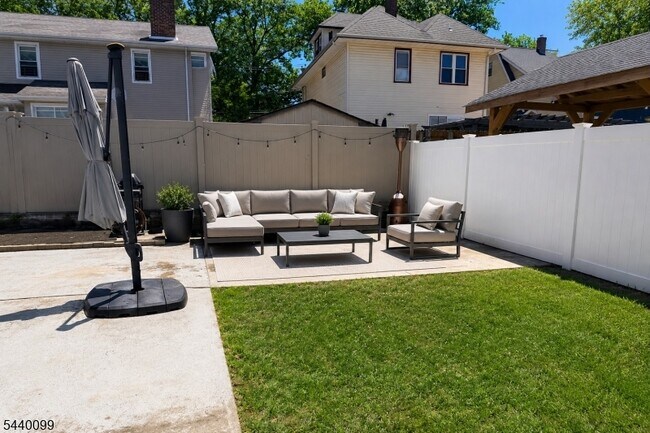 Photo - 209 Summit Ave