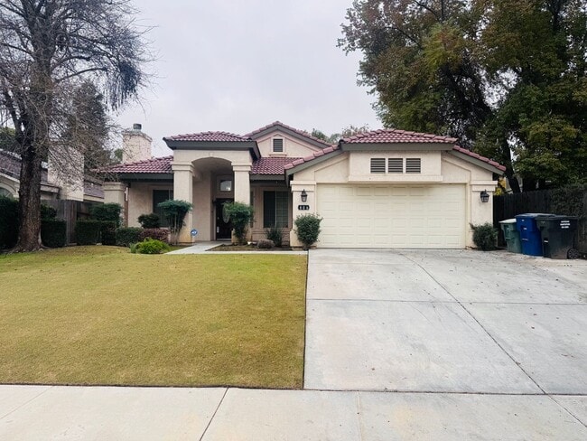 Building Photo - Home For Rent