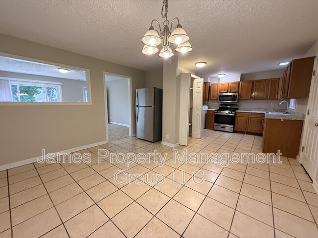 Photo - 1004 Oakland Dr