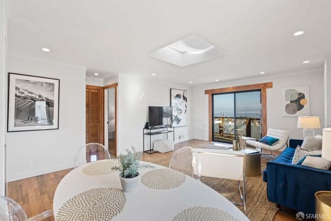 Photo - 893 Rhode Island St