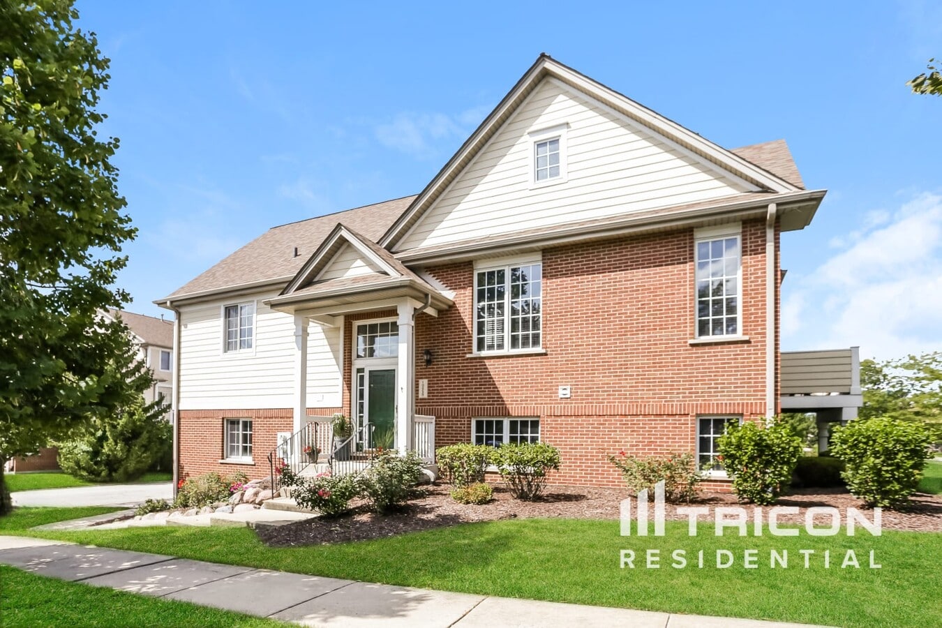 Photo - 10650 Dani Ln Townhome