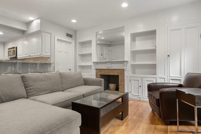 Photo - 127 Beacon St Unit 2