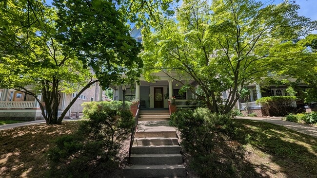 Photo - 2257 Scottwood Ave Unit 2257  One