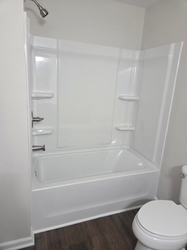 Photo - 103 Candystick Cir