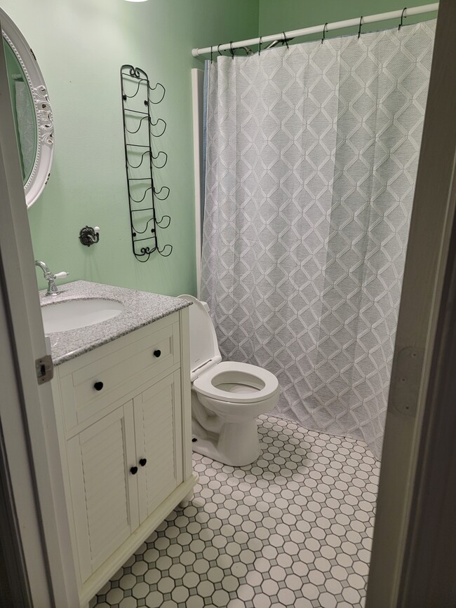 Photo - 137 Marsh Edge Ln