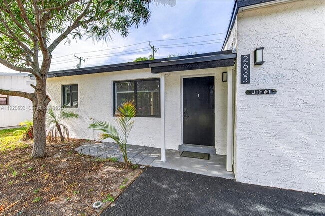 Photo - 2633 NE 13th Ave Unidad 1