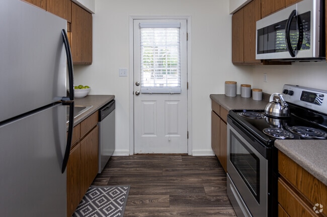 Eagle Pointe Apartment Homes
