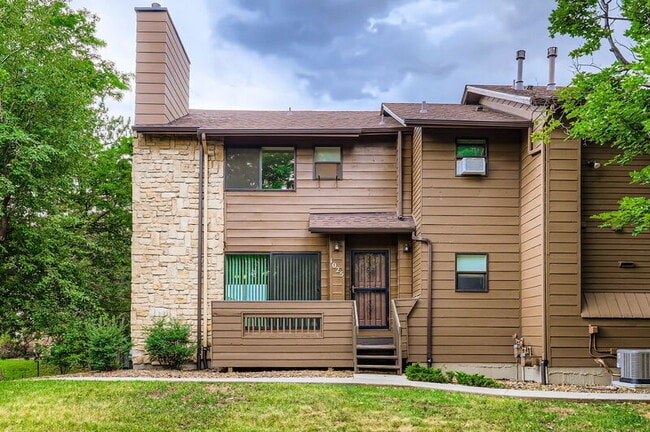 Building Photo - 1025 Moorings Dr Rental