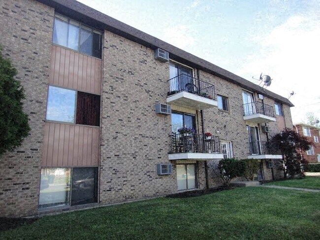 Photo - Mead Meadows Apartments