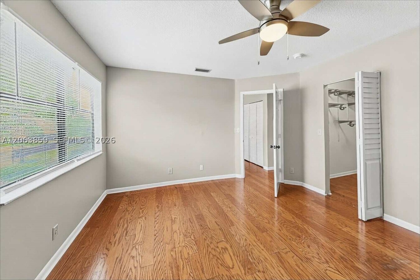 Photo - 5818 Northpointe Ln