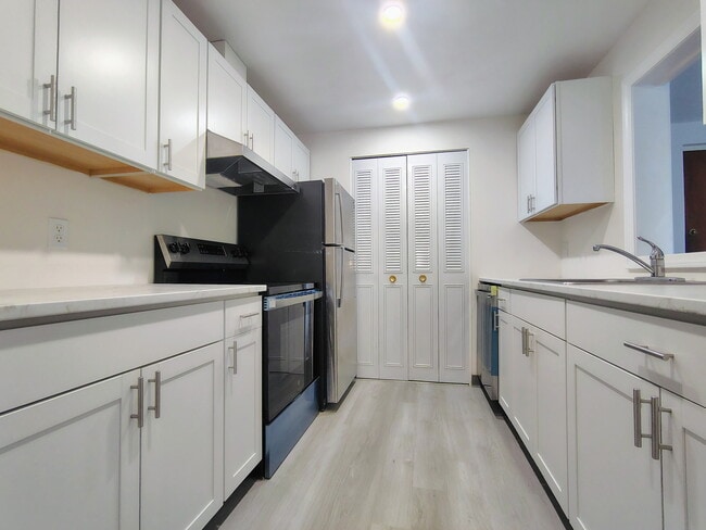 Photo - 60 Greentree Ln Unit 49