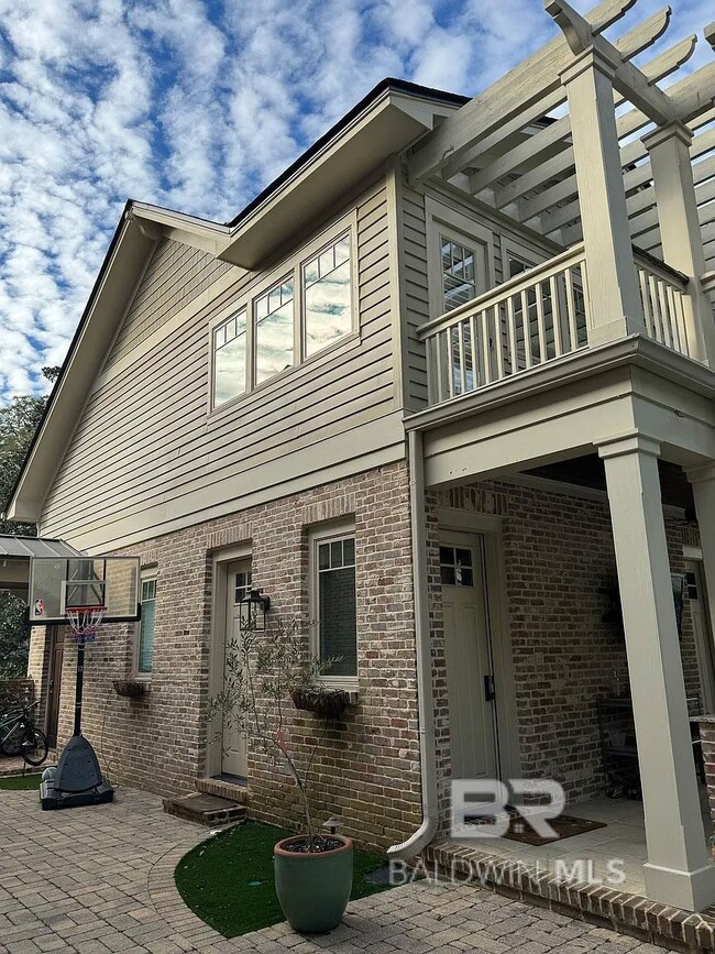 Photo - 111 Magnolia Ave