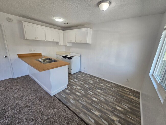 Photo - 1 Bedroom 1 Bath Triplex Unit in Los Molinos! Unit #3