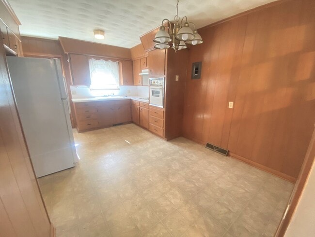 Photo - 837 S Link Ave