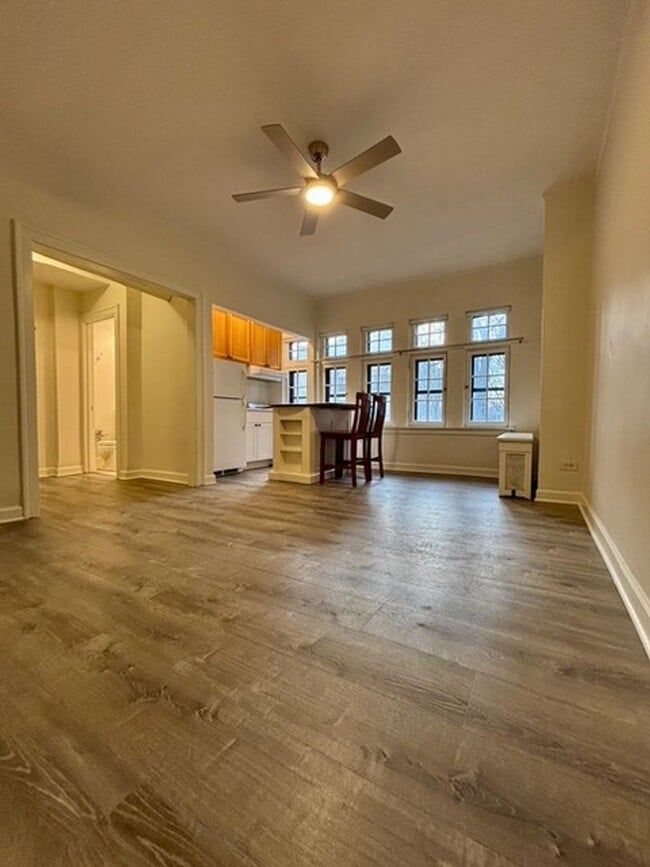 Photo - 5421 S Cornell Ave