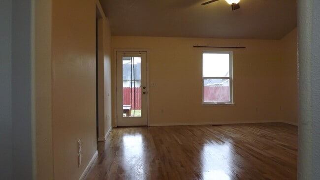 Photo - 14150 Shenandoah St