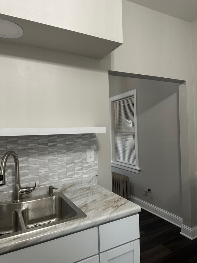 Photo - 116 N 21st Ave Unit 2F