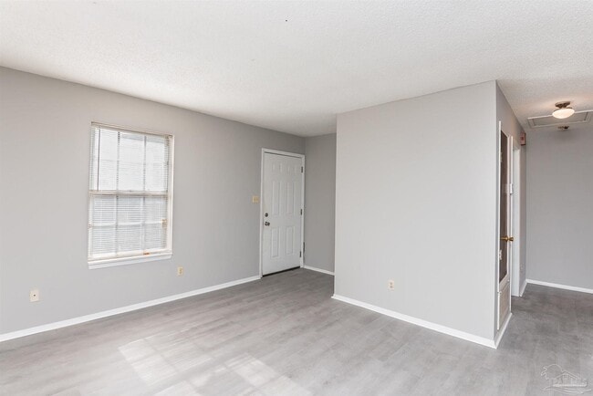 Photo - 5405 E Shore Dr