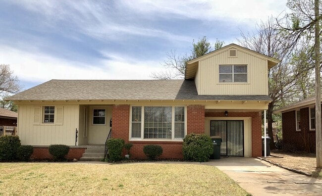 Super Cute Home in The Village - Super Cute Home in The Village