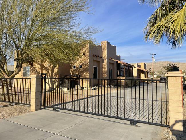 Photo - 13852 Ocotillo Rd House