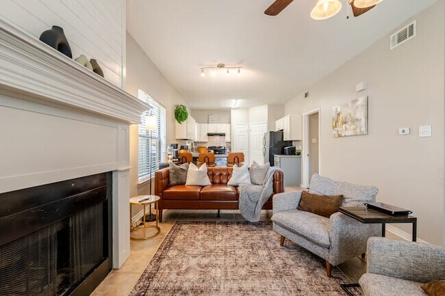 5131 Butter Creek Ln Unit 106