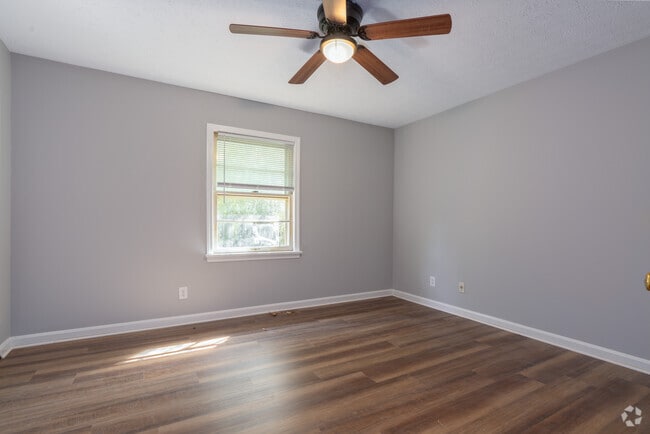 1BR, 1BA - 775SF - Primary Bedroom