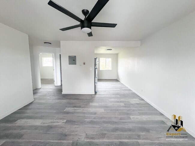 Photo - 1507 Nogales St Unit #6