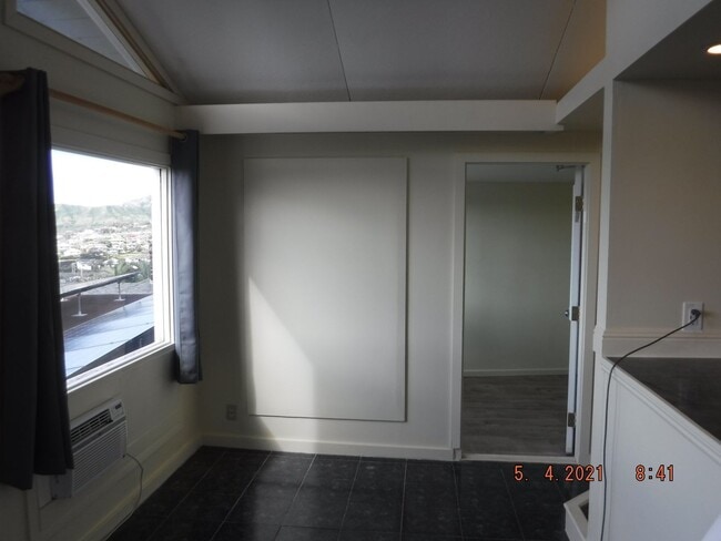 Photo - Kahala Hts Cottage 2 / 1 / garage