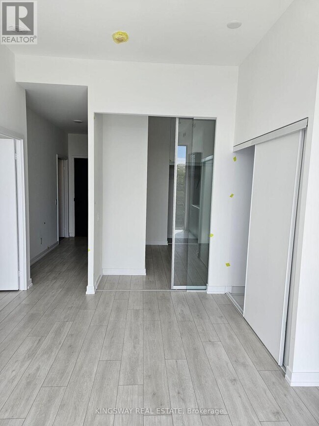 Photo - 500 Dupont St Unit 307