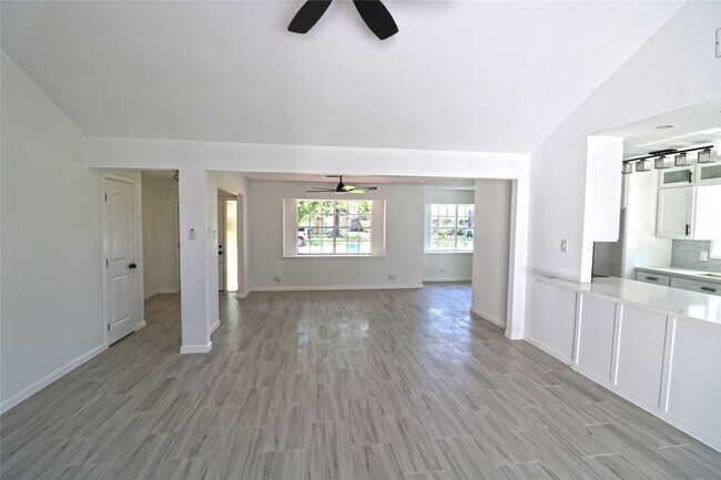 Photo - 9211 Blankenship Dr