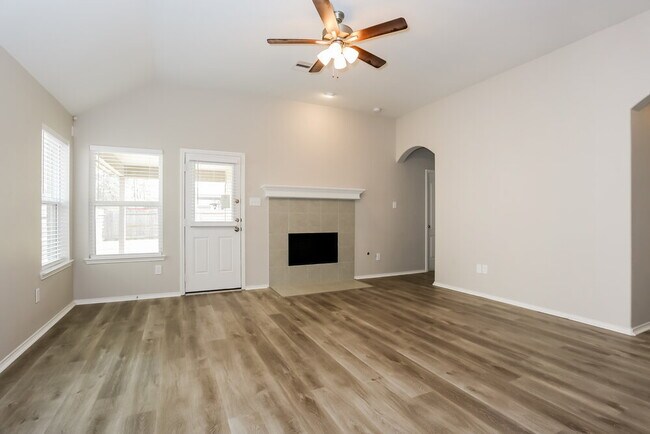 Photo - 1104 Bight Ct