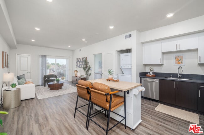 Photo - 3567 Chesapeake Ave Unidad #507