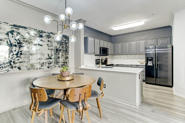 Photo - 2111 Welch St Unit A125