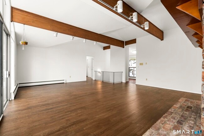 Photo - 304 Olmstead Hill Rd