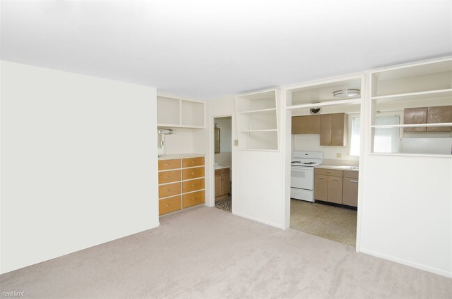 Studio Apartments For Rent In East Lansing Mi Forrent Photo 129 Burcham Dr