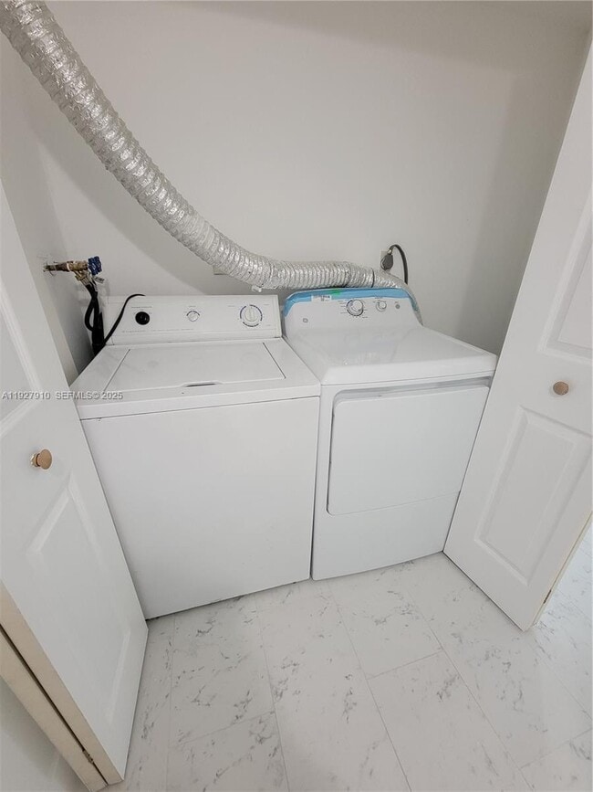 Photo - 8290 Lake Dr Unit 219