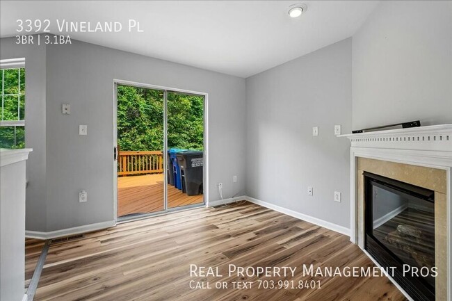 Photo - 3392 Vineland Pl