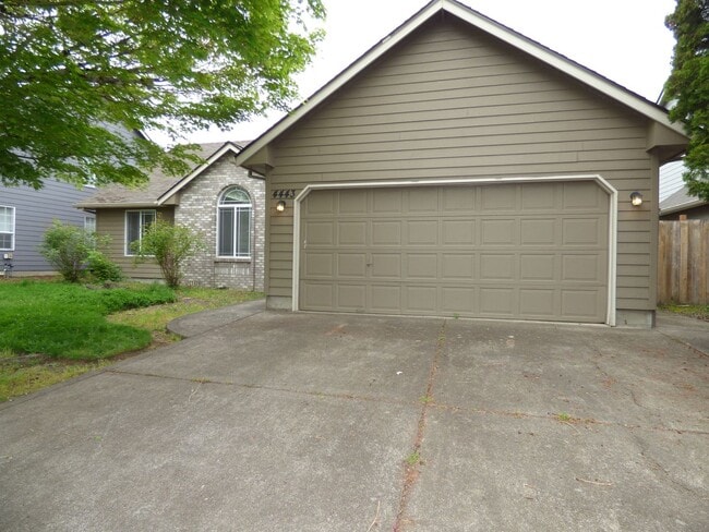 Building Photo - 3 Bed 2 bath home in North Salem!