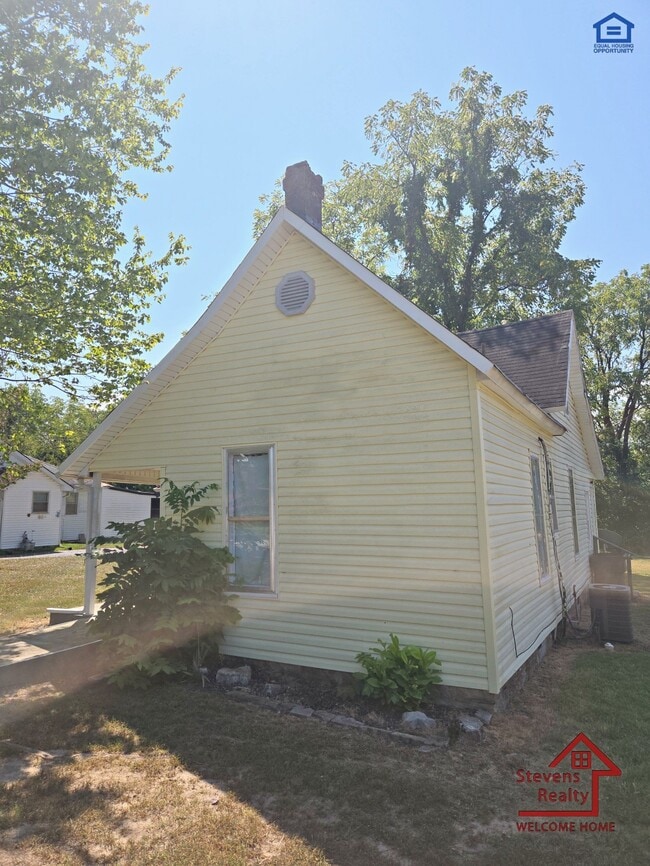 Building Photo - 213 Garfield St Rental
