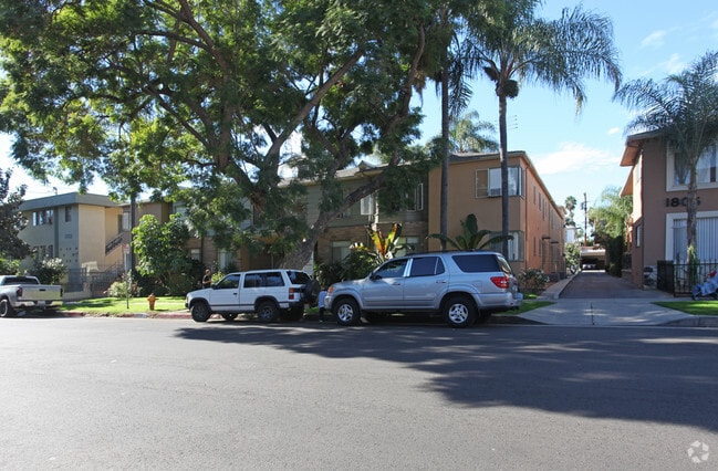 Building Photo - 1801 Garfield Pl Rental