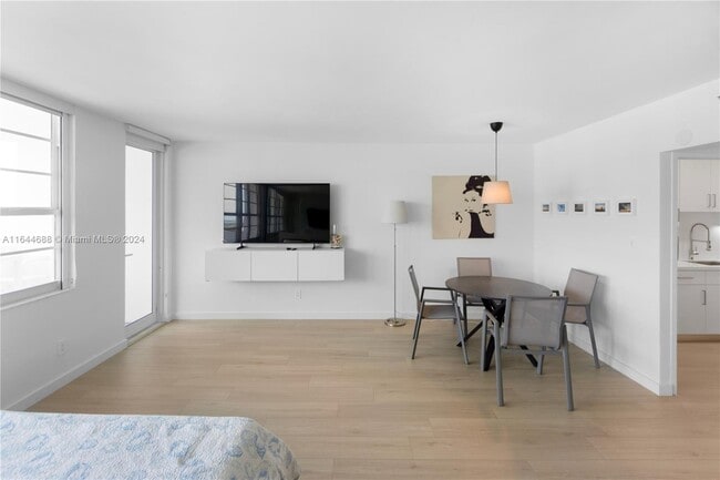 Photo - 100 Lincoln Rd Unit 1104