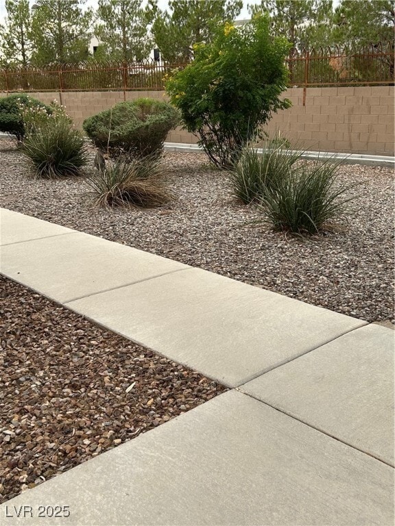 Building Photo - 1050 E Cactus Ave Unit 1092