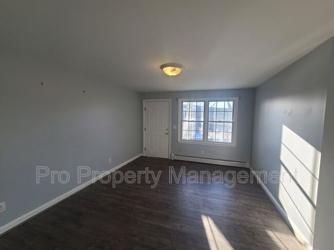 Photo - 129 Railroad St