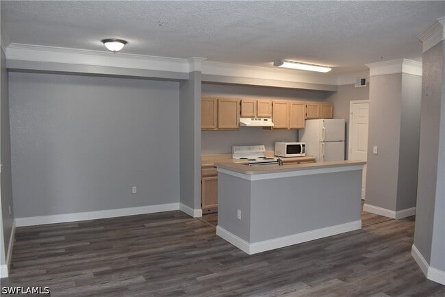 Photo - 11561 Villa Grand Unit 717