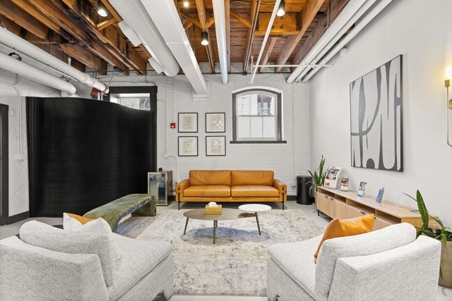 The Collection at American Tobacco Center Office - The Collection at American Tobacco Center