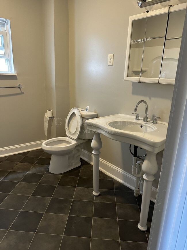 Photo - 123 Washington Ave