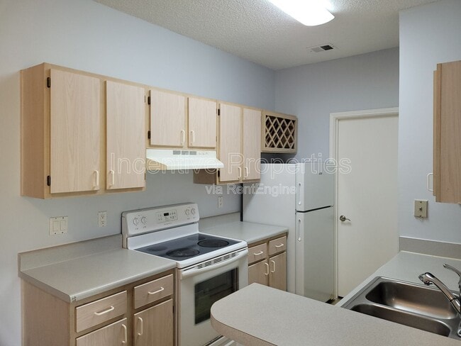 Photo - 2533 Grassy Point Dr Unit 303