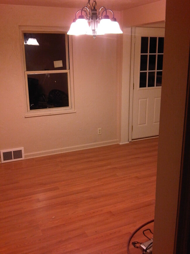 Dinning Room - 1206 Woodbine St